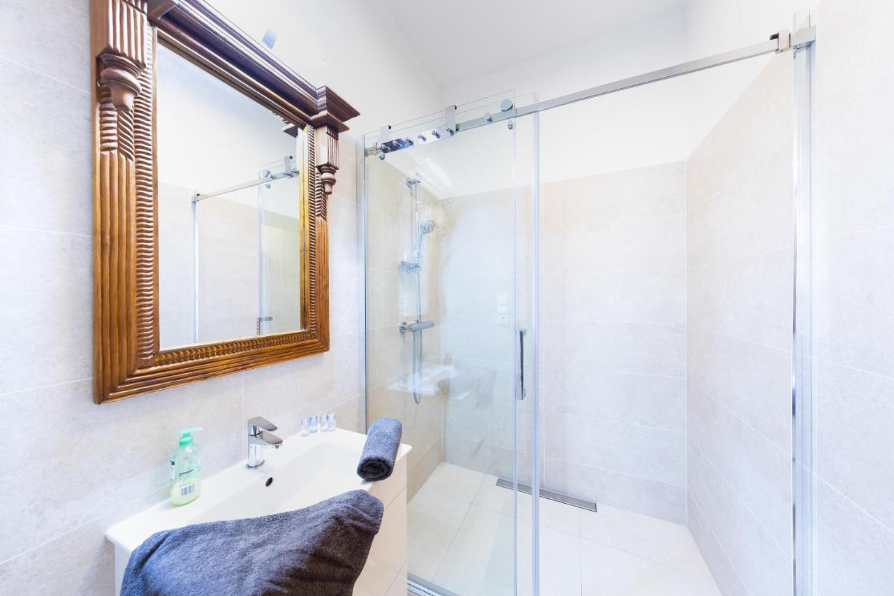 Boheme Apartments Charle'S Square Prague Luaran gambar